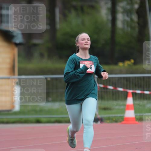 13.04.2025 - Hammer Lauf A. Gomolzig http://msf.ph/oto/7667661 13.04.2025 13:09:46 Ziel 736 meine-sportfotos.de