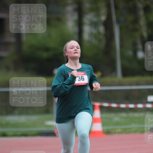 13.04.2025 - Hammer Lauf A. Gomolzig http://msf.ph/oto/7667663 13.04.2025 13:09:47 Ziel 736 meine-sportfotos.de