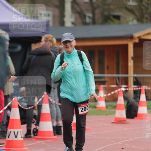13.04.2025 - Hammer Lauf A. Gomolzig http://msf.ph/oto/7667665 13.04.2025 13:10:41 Ziel 2001 meine-sportfotos.de