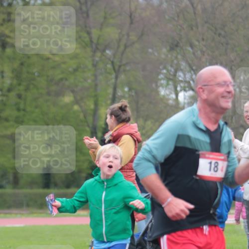 13.04.2025 - Hammer Lauf A. Gomolzig http://msf.ph/oto/7667696 13.04.2025 13:11:56 Ziel 18 meine-sportfotos.de