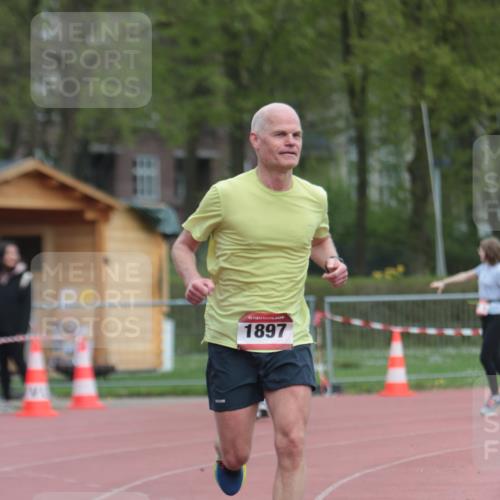 13.04.2025 - Hammer Lauf A. Gomolzig http://msf.ph/oto/7667699 13.04.2025 13:13:05 Ziel 5, 1897 meine-sportfotos.de