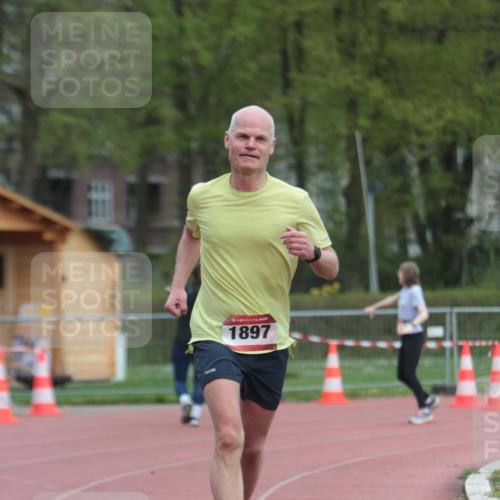 13.04.2025 - Hammer Lauf A. Gomolzig http://msf.ph/oto/7667700 13.04.2025 13:13:05 Ziel 5, 1897 meine-sportfotos.de