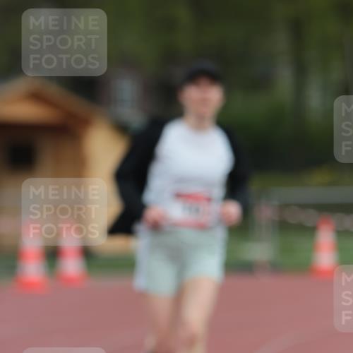 13.04.2025 - Hammer Lauf A. Gomolzig http://msf.ph/oto/7667726 13.04.2025 13:14:21 Ziel 10 meine-sportfotos.de