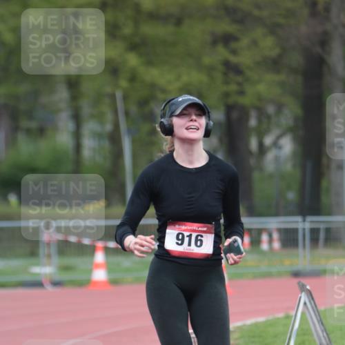 13.04.2025 - Hammer Lauf A. Gomolzig http://msf.ph/oto/7667750 13.04.2025 13:15:04 Ziel 916 meine-sportfotos.de