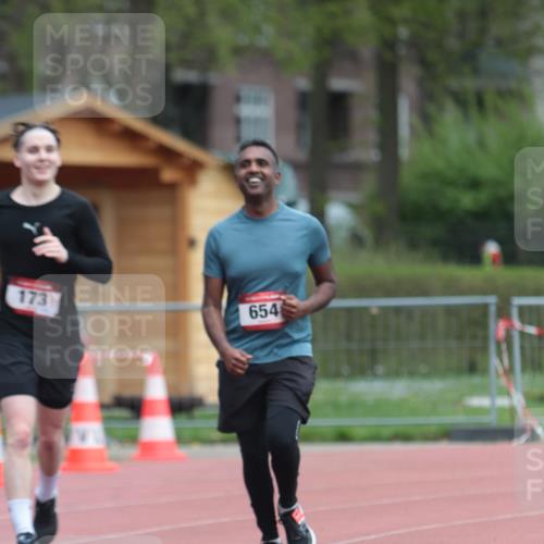 13.04.2025 - Hammer Lauf A. Gomolzig http://msf.ph/oto/7667782 13.04.2025 13:16:37 Ziel 173, 654, 1939 meine-sportfotos.de