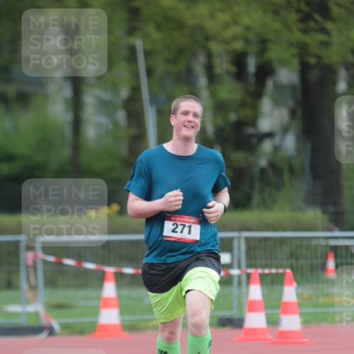 13.04.2025 - Hammer Lauf A. Gomolzig http://msf.ph/oto/7667791 13.04.2025 13:18:13 Ziel 271, 327 meine-sportfotos.de