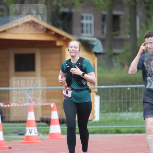 13.04.2025 - Hammer Lauf A. Gomolzig http://msf.ph/oto/7667796 13.04.2025 13:18:22 Ziel 7, 319, 433 meine-sportfotos.de