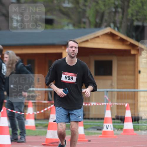 13.04.2025 - Hammer Lauf A. Gomolzig http://msf.ph/oto/7667805 13.04.2025 13:18:51 Ziel  meine-sportfotos.de