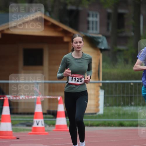 13.04.2025 - Hammer Lauf A. Gomolzig http://msf.ph/oto/7667812 13.04.2025 13:19:27 Ziel 484 meine-sportfotos.de