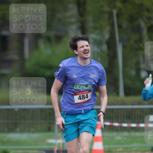 13.04.2025 - Hammer Lauf A. Gomolzig http://msf.ph/oto/7667815 13.04.2025 13:19:28 Ziel 484 meine-sportfotos.de