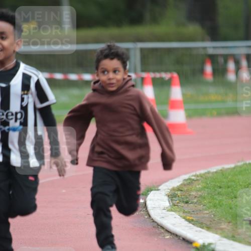 13.04.2025 - Hammer Lauf A. Gomolzig http://msf.ph/oto/7667847 13.04.2025 13:20:46 Ziel  meine-sportfotos.de