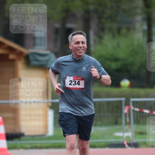 13.04.2025 - Hammer Lauf A. Gomolzig http://msf.ph/oto/7667872 13.04.2025 13:25:23 Ziel 234 meine-sportfotos.de