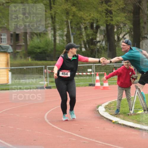 13.04.2025 - Hammer Lauf A. Gomolzig http://msf.ph/oto/7667901 13.04.2025 13:27:54 Ziel 454 meine-sportfotos.de