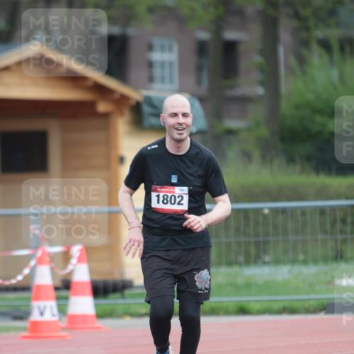 13.04.2025 - Hammer Lauf A. Gomolzig http://msf.ph/oto/7667910 13.04.2025 13:28:07 Ziel 1802 meine-sportfotos.de