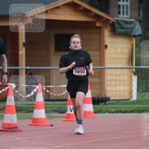 13.04.2025 - Hammer Lauf A. Gomolzig http://msf.ph/oto/7667930 13.04.2025 13:31:03 Ziel 1950 meine-sportfotos.de