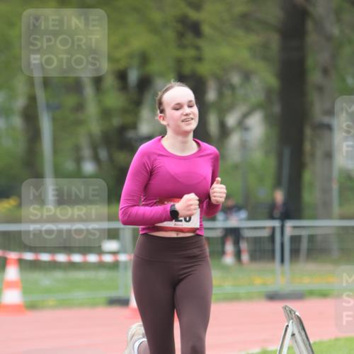 13.04.2025 - Hammer Lauf A. Gomolzig http://msf.ph/oto/7667955 13.04.2025 13:34:13 Ziel 426 meine-sportfotos.de