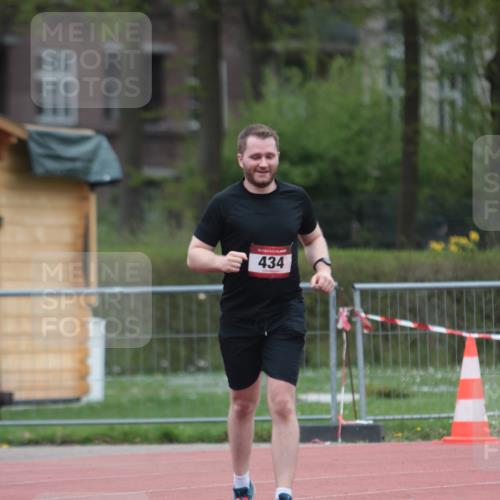 13.04.2025 - Hammer Lauf A. Gomolzig http://msf.ph/oto/7667965 13.04.2025 13:38:35 Ziel 434 meine-sportfotos.de