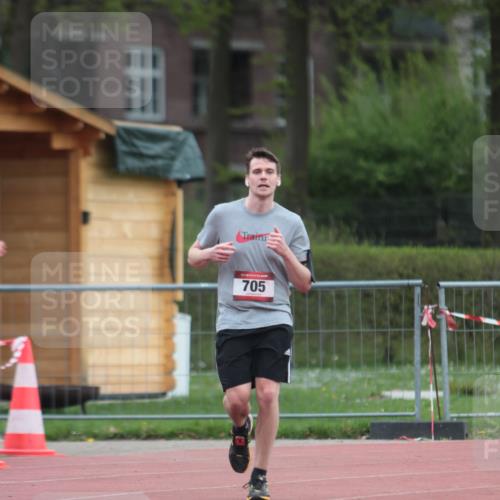 13.04.2025 - Hammer Lauf A. Gomolzig http://msf.ph/oto/7667997 13.04.2025 13:44:21 Ziel 705 meine-sportfotos.de