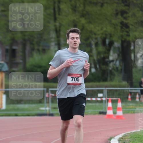 13.04.2025 - Hammer Lauf A. Gomolzig http://msf.ph/oto/7668011 13.04.2025 13:44:27 Ziel 705 meine-sportfotos.de