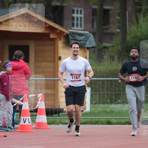 13.04.2025 - Hammer Lauf A. Gomolzig http://msf.ph/oto/7668018 13.04.2025 13:44:33 Ziel 1166, 1167 meine-sportfotos.de