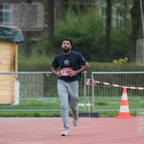 13.04.2025 - Hammer Lauf A. Gomolzig http://msf.ph/oto/7668020 13.04.2025 13:44:34 Ziel 1166, 1167 meine-sportfotos.de