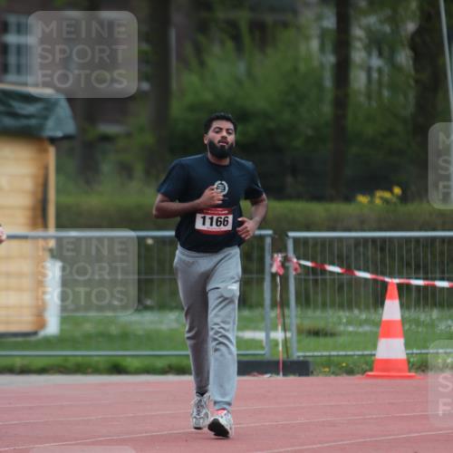 13.04.2025 - Hammer Lauf A. Gomolzig http://msf.ph/oto/7668021 13.04.2025 13:44:35 Ziel 1166, 1167 meine-sportfotos.de