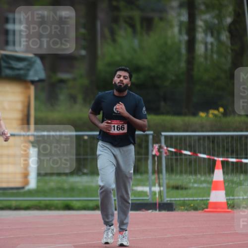 13.04.2025 - Hammer Lauf A. Gomolzig http://msf.ph/oto/7668022 13.04.2025 13:44:35 Ziel 1166, 1167 meine-sportfotos.de