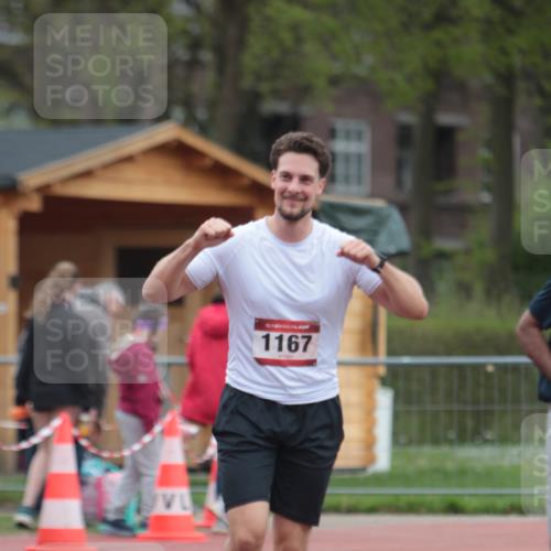 13.04.2025 - Hammer Lauf A. Gomolzig http://msf.ph/oto/7668029 13.04.2025 13:44:39 Ziel 1166, 1167 meine-sportfotos.de