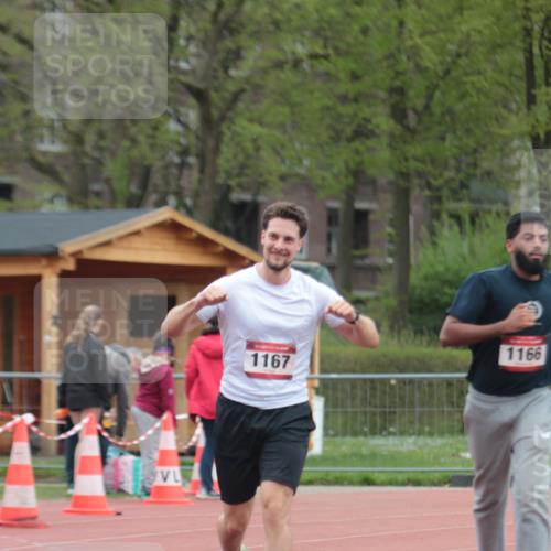13.04.2025 - Hammer Lauf A. Gomolzig http://msf.ph/oto/7668030 13.04.2025 13:44:39 Ziel 1166, 1167 meine-sportfotos.de