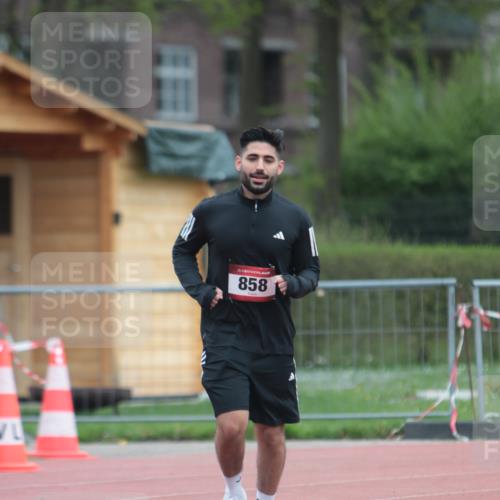 13.04.2025 - Hammer Lauf A. Gomolzig http://msf.ph/oto/7668049 13.04.2025 13:51:47 Ziel 858 meine-sportfotos.de