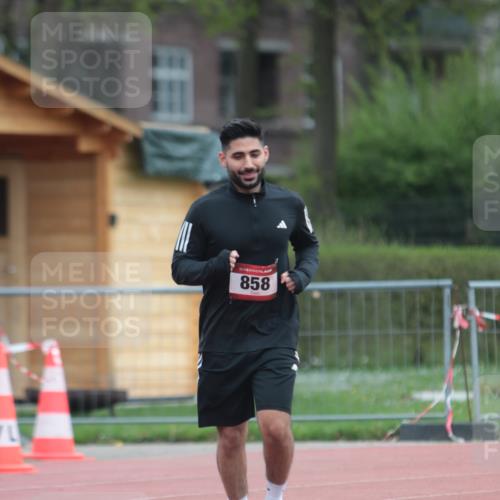 13.04.2025 - Hammer Lauf A. Gomolzig http://msf.ph/oto/7668050 13.04.2025 13:51:47 Ziel 858 meine-sportfotos.de