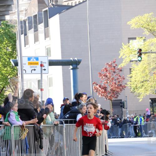 25.04.2025 - Das Zehntel Yannick Fuchs http://msf.ph/oto/7668102 26.04.2025 08:47:32 Ziel 1490, 3953 meine-sportfotos.de