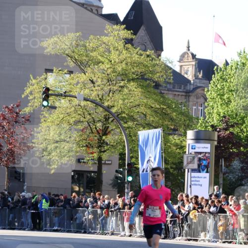 25.04.2025 - Das Zehntel Yannick Fuchs http://msf.ph/oto/7668146 26.04.2025 08:48:00 Ziel 3469 meine-sportfotos.de