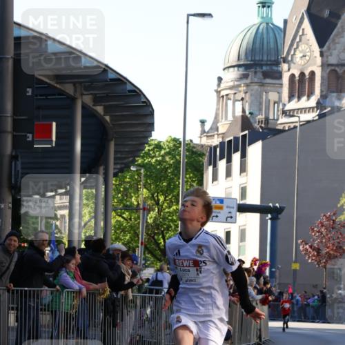 25.04.2025 - Das Zehntel Yannick Fuchs http://msf.ph/oto/7668185 26.04.2025 08:48:13 Ziel 1926, 2379, 2715, 3823 meine-sportfotos.de