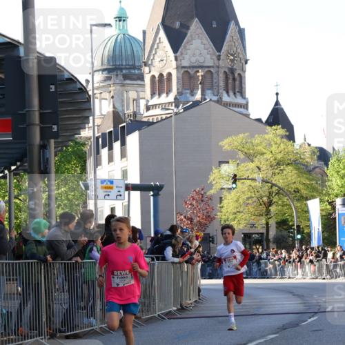 25.04.2025 - Das Zehntel Yannick Fuchs http://msf.ph/oto/7668266 26.04.2025 08:48:44 Ziel 1754, 3506 meine-sportfotos.de