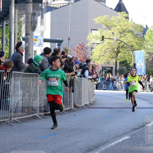 25.04.2025 - Das Zehntel Yannick Fuchs http://msf.ph/oto/7668303 26.04.2025 08:49:02 Ziel 1452, 2018, 2513, 3488, 3606, 3613, 3785 meine-sportfotos.de