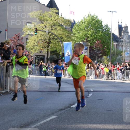 25.04.2025 - Das Zehntel Yannick Fuchs http://msf.ph/oto/7668308 26.04.2025 08:49:04 Ziel 1452, 2018, 2021, 2377, 2513, 2696, 3488, 3606, 3613, 3785 meine-sportfotos.de