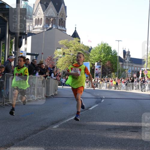 25.04.2025 - Das Zehntel Yannick Fuchs http://msf.ph/oto/7668311 26.04.2025 08:49:05 Ziel 1452, 2018, 2021, 2377, 2513, 2696, 3488, 3606, 3613 meine-sportfotos.de