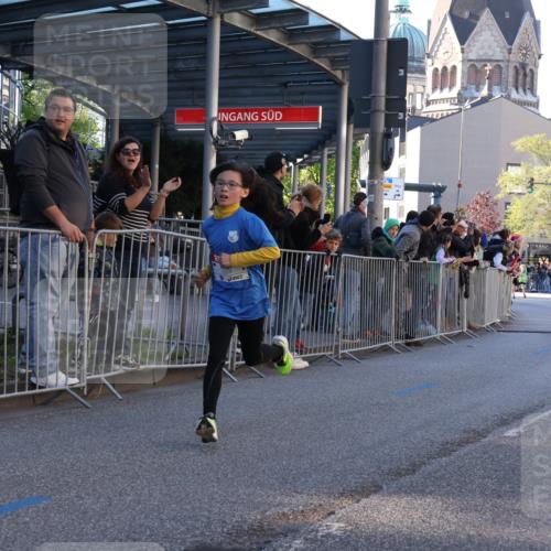 25.04.2025 - Das Zehntel Yannick Fuchs http://msf.ph/oto/7668327 26.04.2025 08:49:08 Ziel 1116, 1452, 1537, 1945, 2018, 2021, 2377, 2513, 2696, 3488, 3606, 3613 meine-sportfotos.de