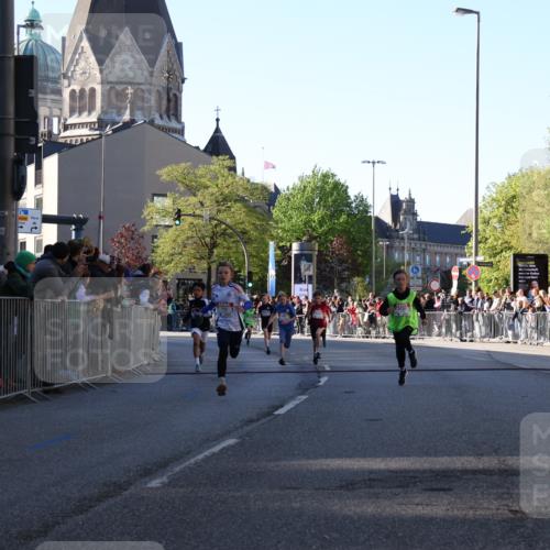 25.04.2025 - Das Zehntel Yannick Fuchs http://msf.ph/oto/7668340 26.04.2025 08:49:12 Ziel 1116, 1537, 1945, 2018, 2021, 2377, 2513, 2696, 3488 meine-sportfotos.de