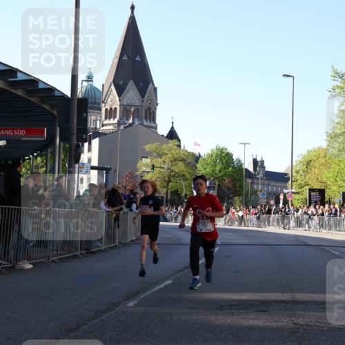 25.04.2025 - Das Zehntel Yannick Fuchs http://msf.ph/oto/7668385 26.04.2025 08:49:17 Ziel 1116, 1537, 1945, 2021, 2377, 2383, 2513, 2696, 3488 meine-sportfotos.de