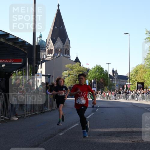 25.04.2025 - Das Zehntel Yannick Fuchs http://msf.ph/oto/7668389 26.04.2025 08:49:17 Ziel 1116, 1537, 1945, 2021, 2377, 2383, 2513, 2696, 3488 meine-sportfotos.de