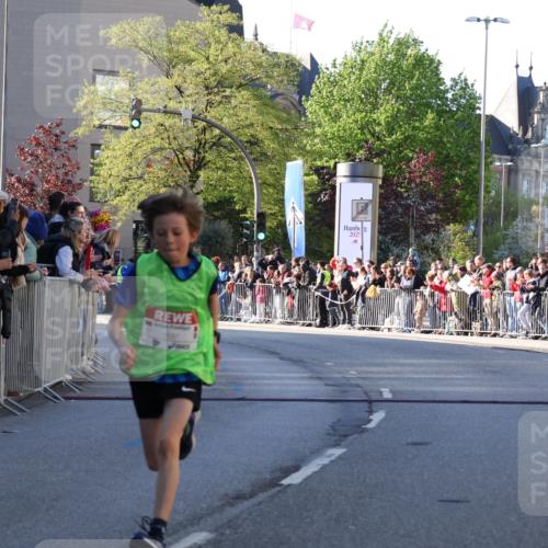 25.04.2025 - Das Zehntel Yannick Fuchs http://msf.ph/oto/7668411 26.04.2025 08:49:20 Ziel 1116, 1537, 1945, 2021, 2377, 2383, 2696, 2995 meine-sportfotos.de