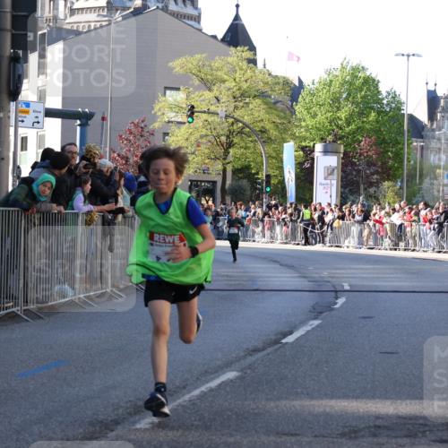 25.04.2025 - Das Zehntel Yannick Fuchs http://msf.ph/oto/7668415 26.04.2025 08:49:21 Ziel 1116, 1537, 1945, 2021, 2377, 2383, 2995 meine-sportfotos.de