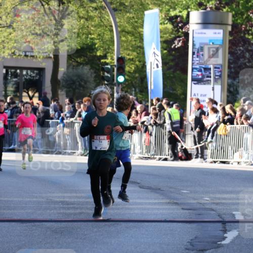 25.04.2025 - Das Zehntel Yannick Fuchs http://msf.ph/oto/7668430 26.04.2025 08:49:25 Ziel 1107, 1537, 2383, 2995, 3539, 3540 meine-sportfotos.de