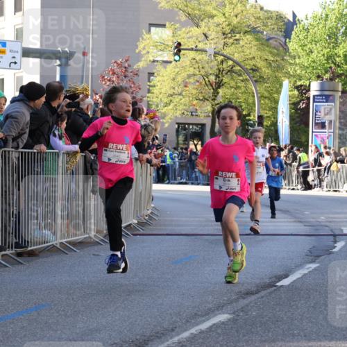 25.04.2025 - Das Zehntel Yannick Fuchs http://msf.ph/oto/7668480 26.04.2025 08:49:33 Ziel 1107, 1131, 2014, 2383, 2995, 3539, 3540 meine-sportfotos.de