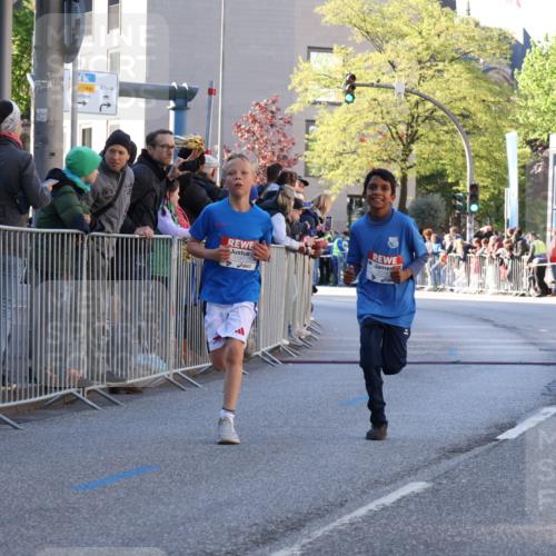 25.04.2025 - Das Zehntel Yannick Fuchs http://msf.ph/oto/7668505 26.04.2025 08:49:39 Ziel 1107, 1131, 2014, 3539, 3540 meine-sportfotos.de
