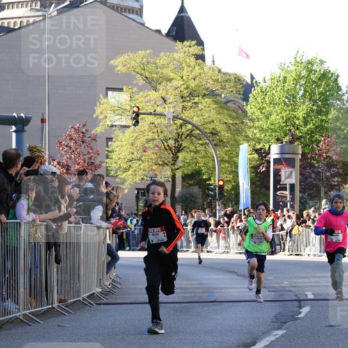 25.04.2025 - Das Zehntel Yannick Fuchs http://msf.ph/oto/7668537 26.04.2025 08:49:56 Ziel 1549, 1750, 2363, 2637, 2655, 2739, 3455 meine-sportfotos.de