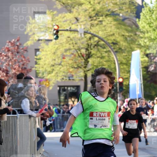 25.04.2025 - Das Zehntel Yannick Fuchs http://msf.ph/oto/7668547 26.04.2025 08:49:58 Ziel 1549, 1750, 2363, 2637, 2655, 2739, 3455 meine-sportfotos.de