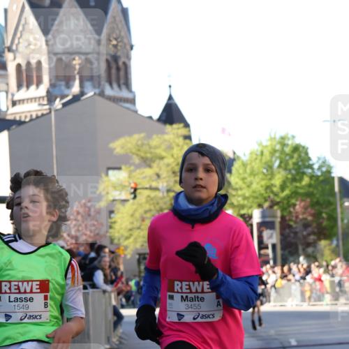 25.04.2025 - Das Zehntel Yannick Fuchs http://msf.ph/oto/7668556 26.04.2025 08:49:59 Ziel 1549, 1750, 2363, 2637, 2655, 2739, 3455, 3485 meine-sportfotos.de